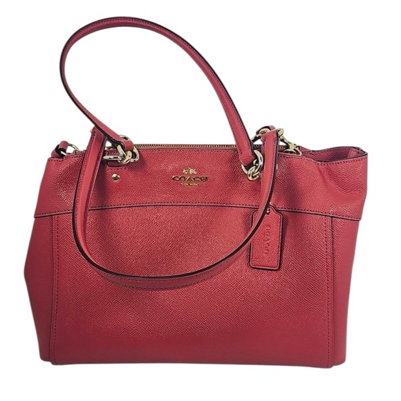 Coach Handbags - 🍄 Coach Rose Leather Shoulder Bag